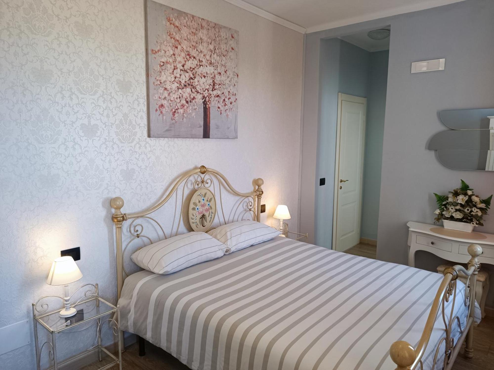 B&B Villa Preziosa Lago Maggiore Lesa Exterior photo